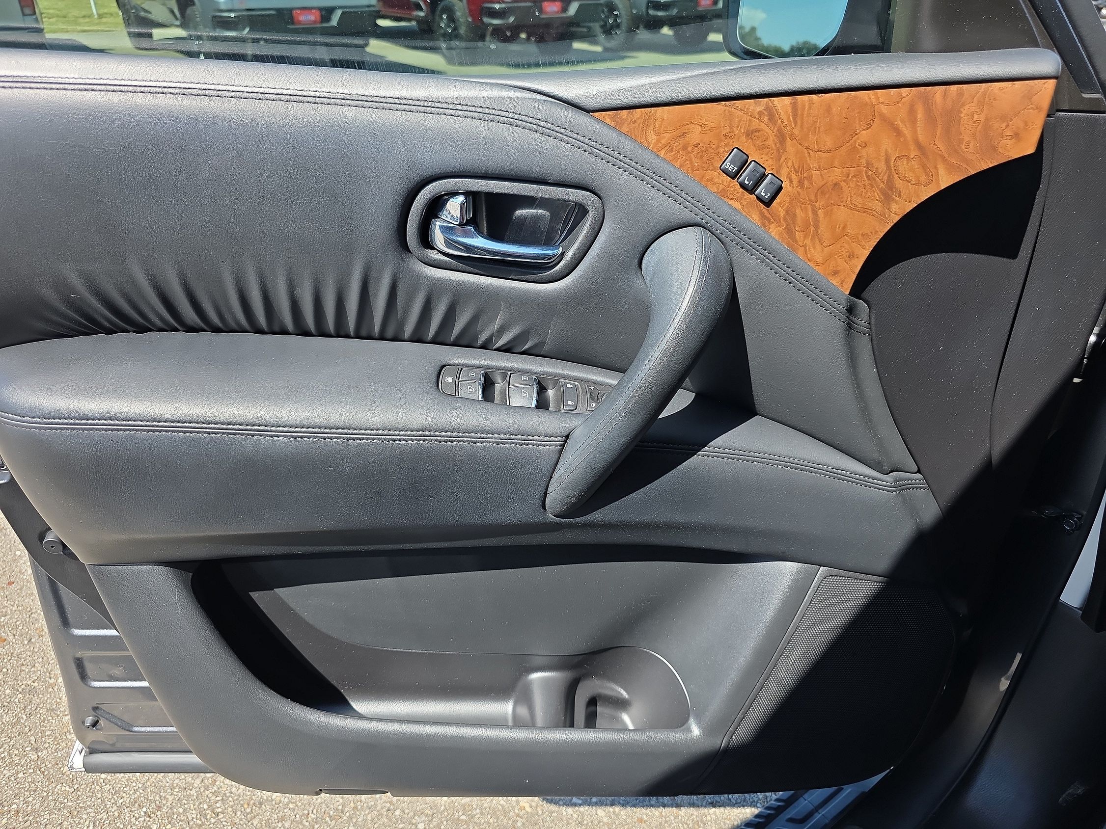 2023 Nissan Armada