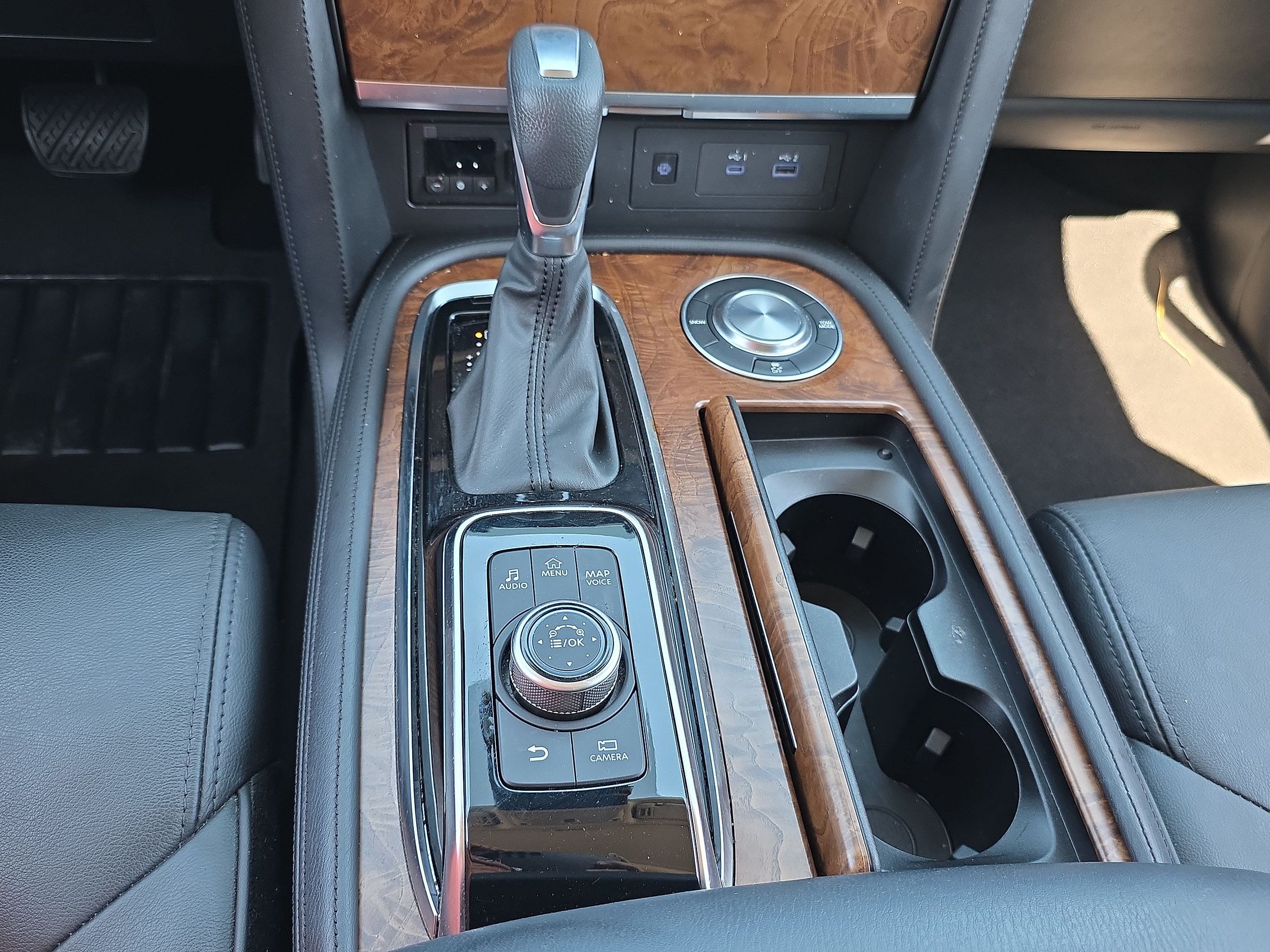 2023 Nissan Armada
