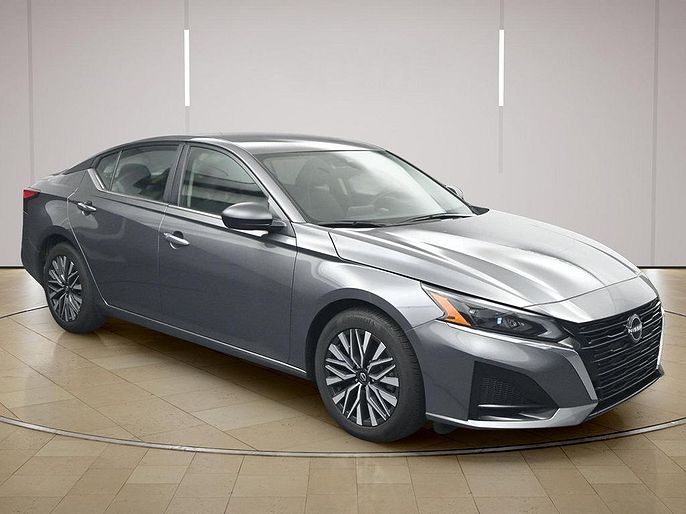 2025 Nissan Altima