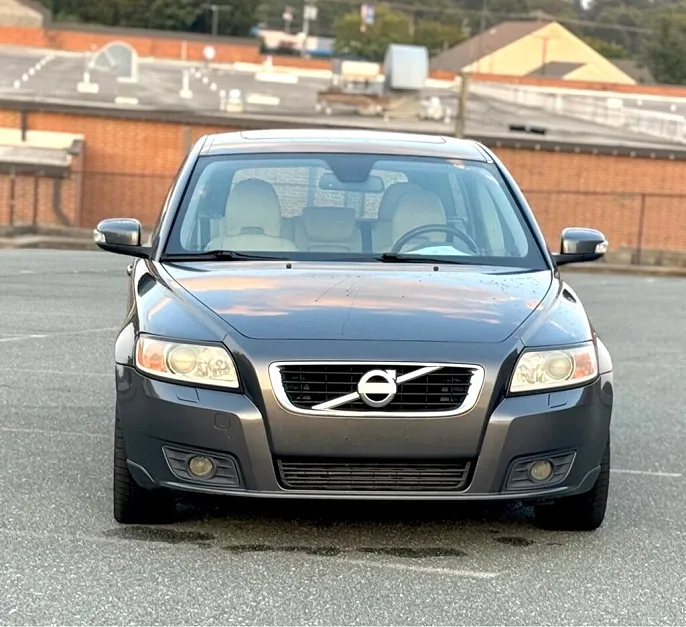 2011 Volvo V50