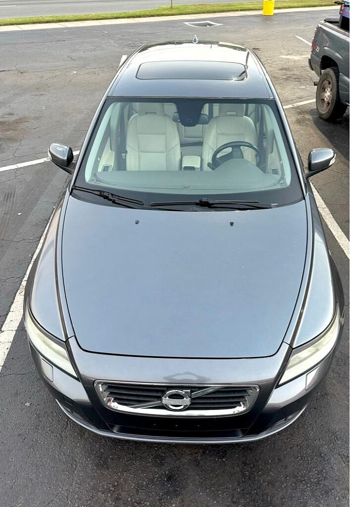 2011 Volvo V50