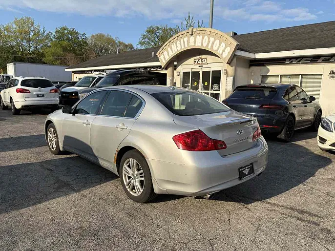 2011 Infiniti G25