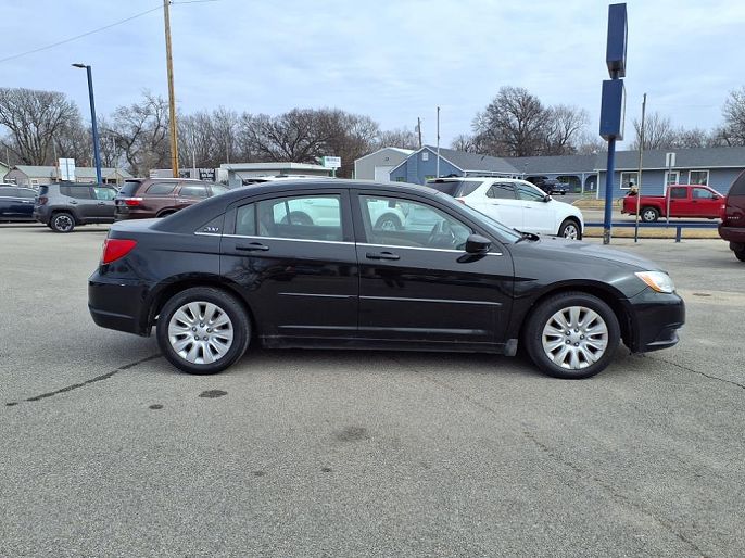 2013 Chrysler 200