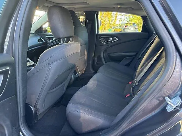 2016 Chrysler 200