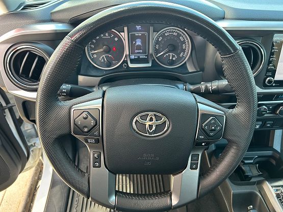 2023 Toyota Tacoma SR 4x4 photo 2