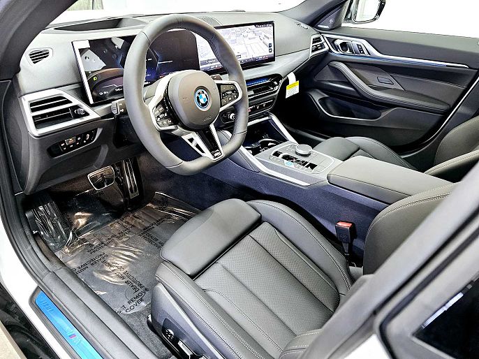 2025 BMW i4
