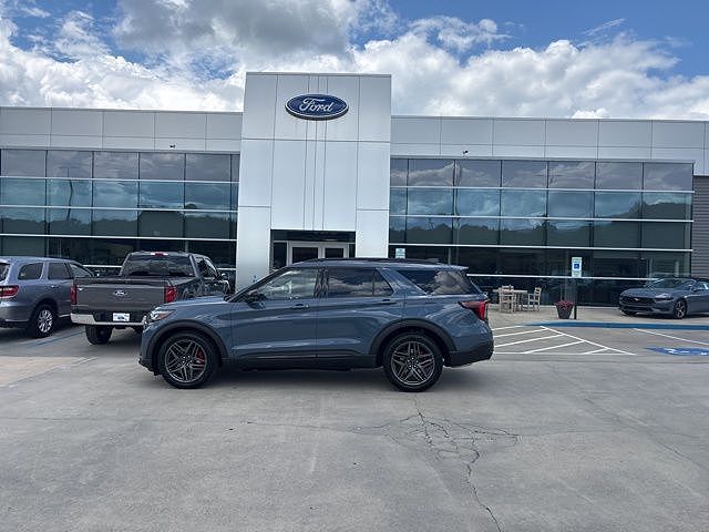 2025 Ford Explorer
