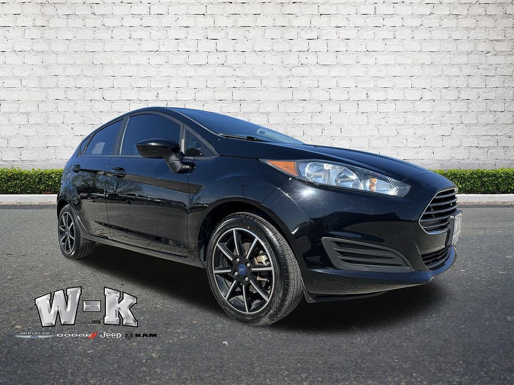 2019 Ford Fiesta SE image 0