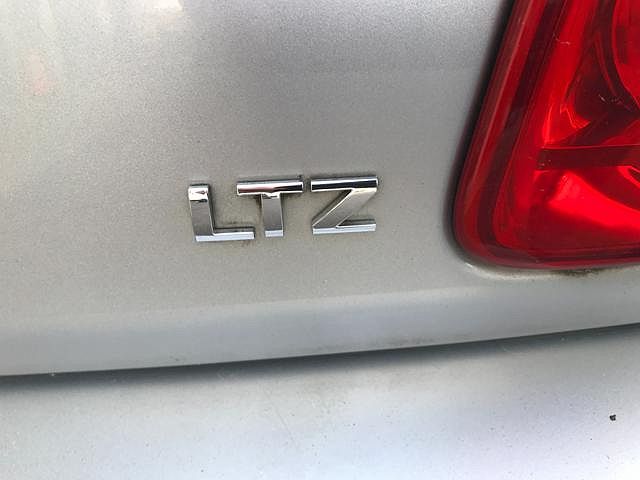 2008 Chevrolet Malibu LTZ image 5