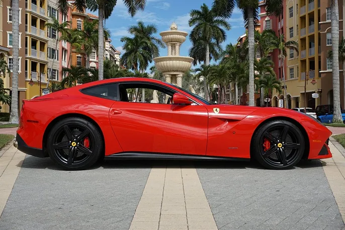 2016 Ferrari F12