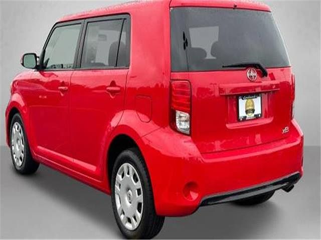 2014 Scion xB Base image 4