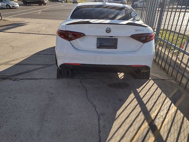 2017 Alfa Romeo Giulia