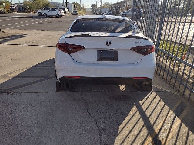 2017 Alfa Romeo Giulia