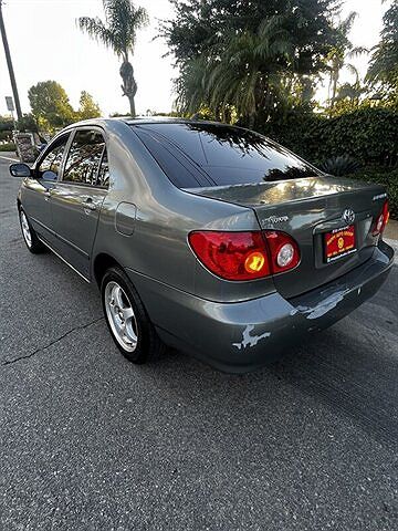 2004 Toyota Corolla CE image 2
