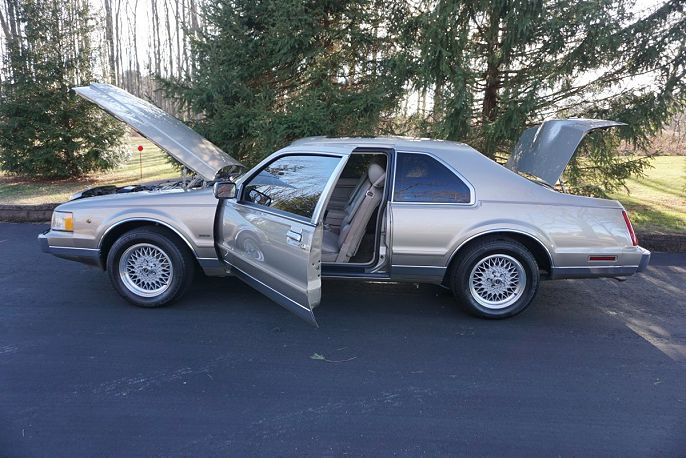 1988 Lincoln Mark Series
