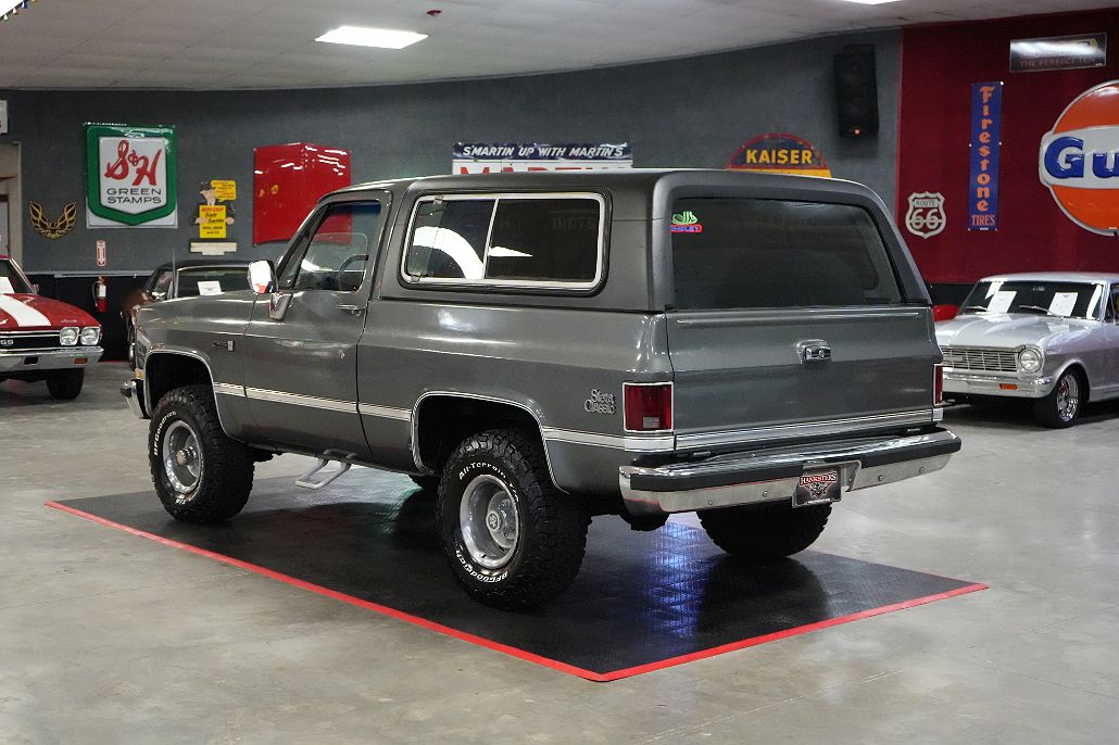 1988 GMC Jimmy null image 4