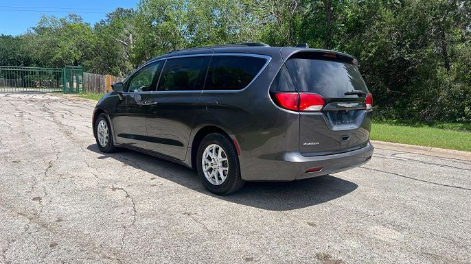 2021 Chrysler Voyager