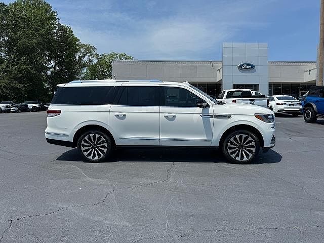 2024 Lincoln Navigator L