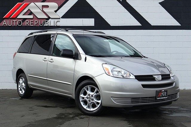 2004 Toyota Sienna