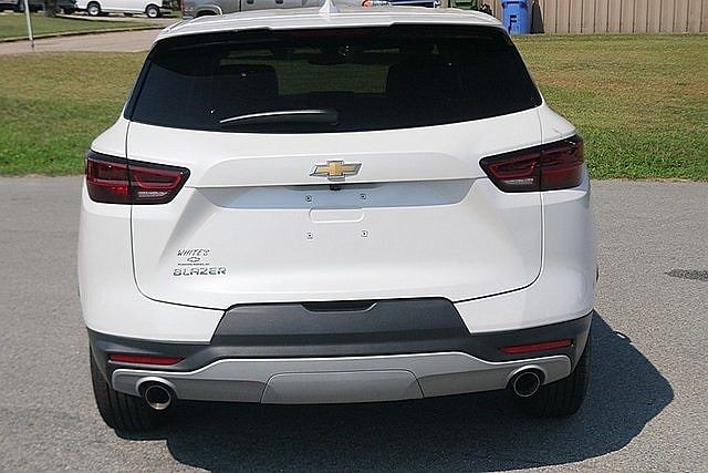 2023 Chevrolet Blazer LT2 image 5