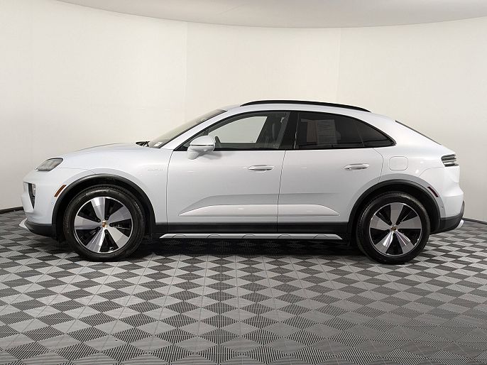 2024 Porsche Macan