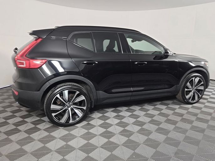 2021 Volvo XC40
