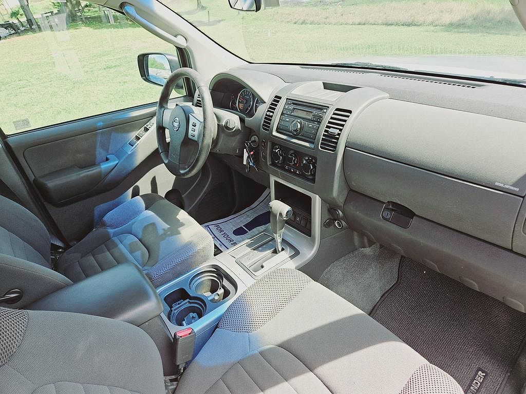 2008 Nissan Pathfinder LE image 12