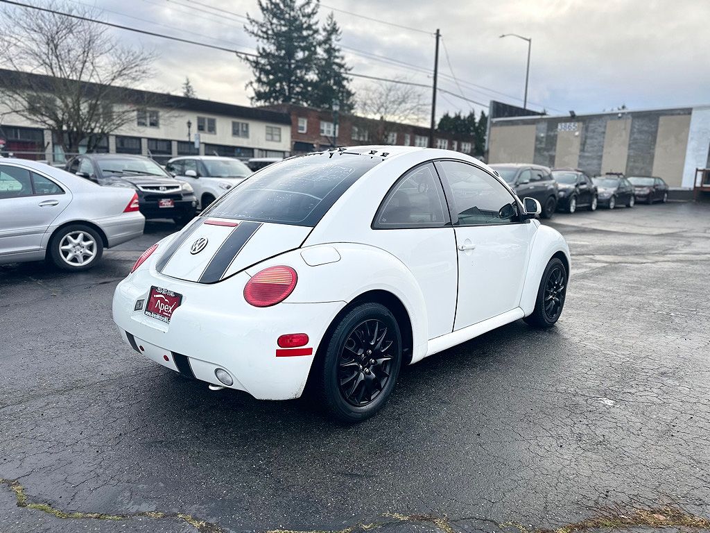 1998 Volkswagen New Beetle null image 3