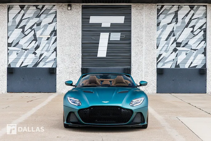 2023 Aston Martin DBS