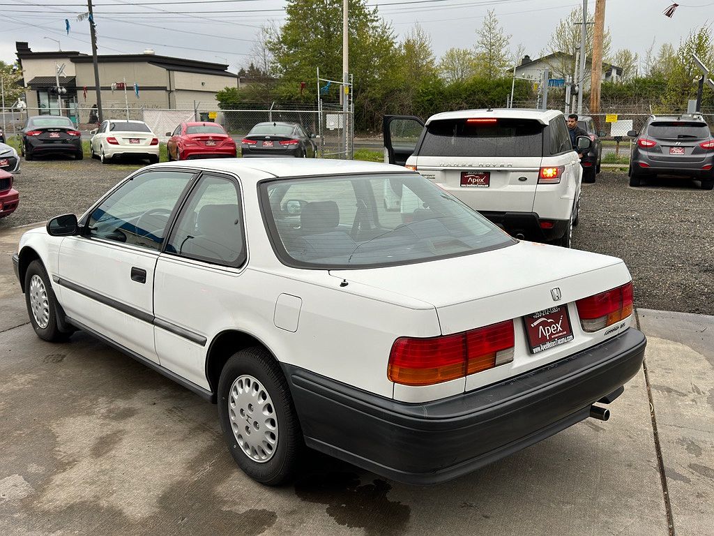 1992 Honda Accord DX image 3