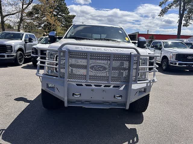 2018 Ford F-350 Lariat image 2