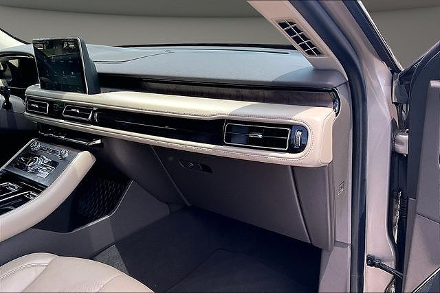 2020 Lincoln Aviator