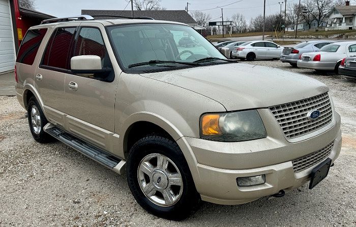 2006 Ford Expedition Limited image 0