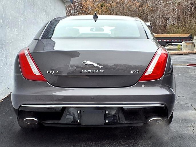2016 Jaguar XJ