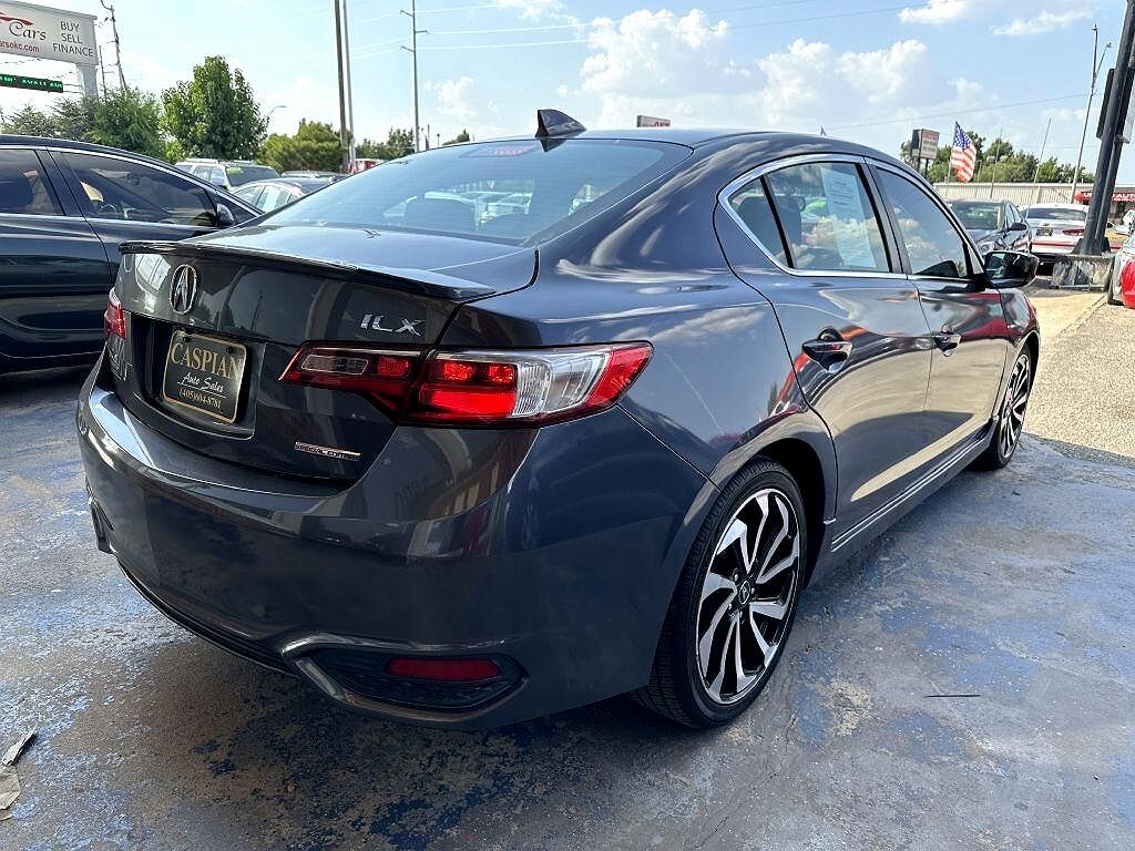 2018 Acura ILX Special Edition image 3