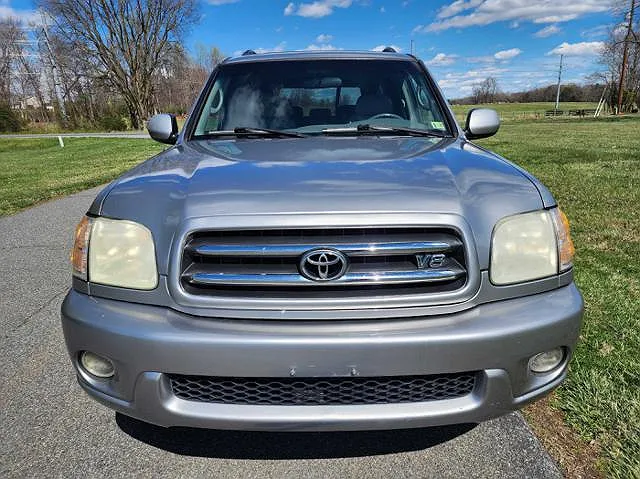 2001 Toyota Sequoia Limited Edition image 2