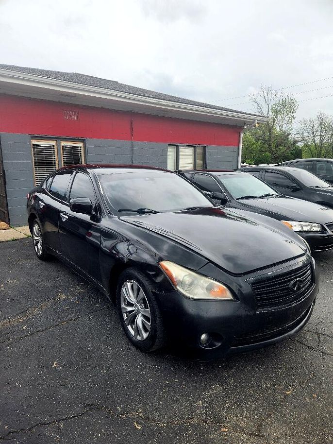 2012 Infiniti M37