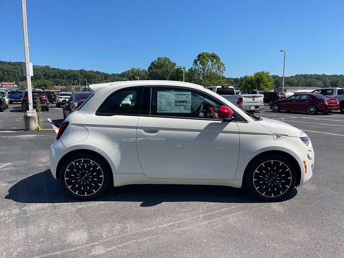 2024 Fiat 500e