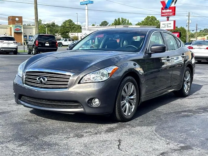2012 Infiniti M37