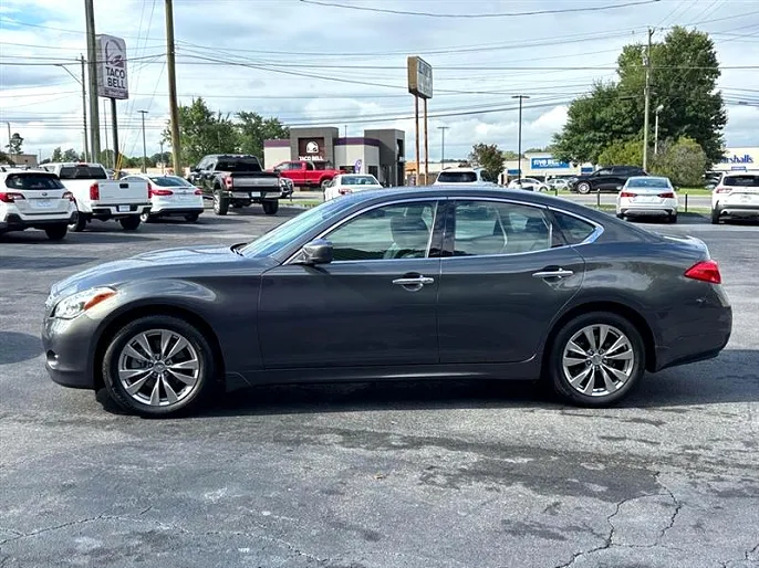 2012 Infiniti M37