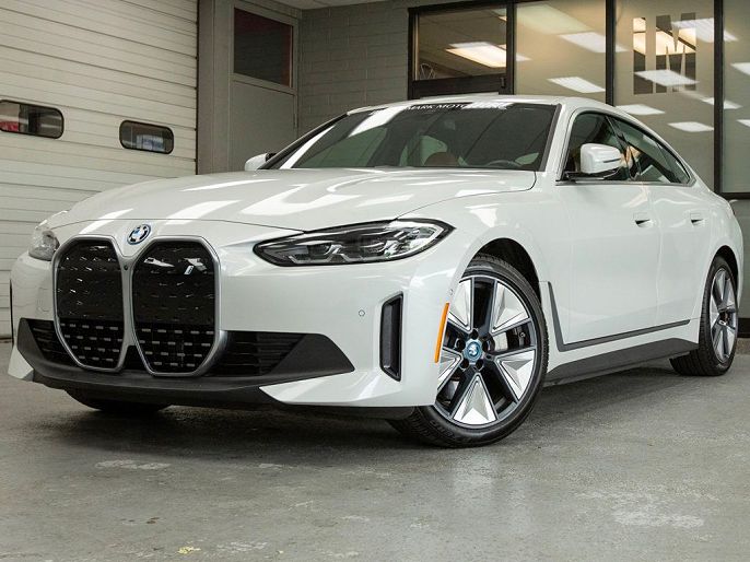 2024 BMW i4