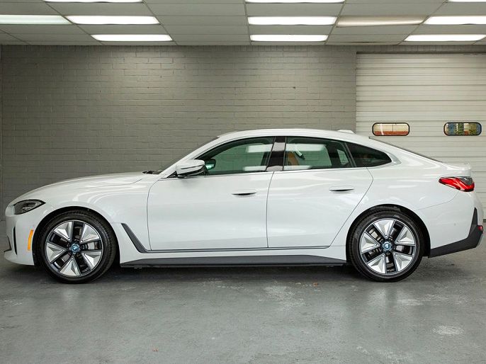 2024 BMW i4