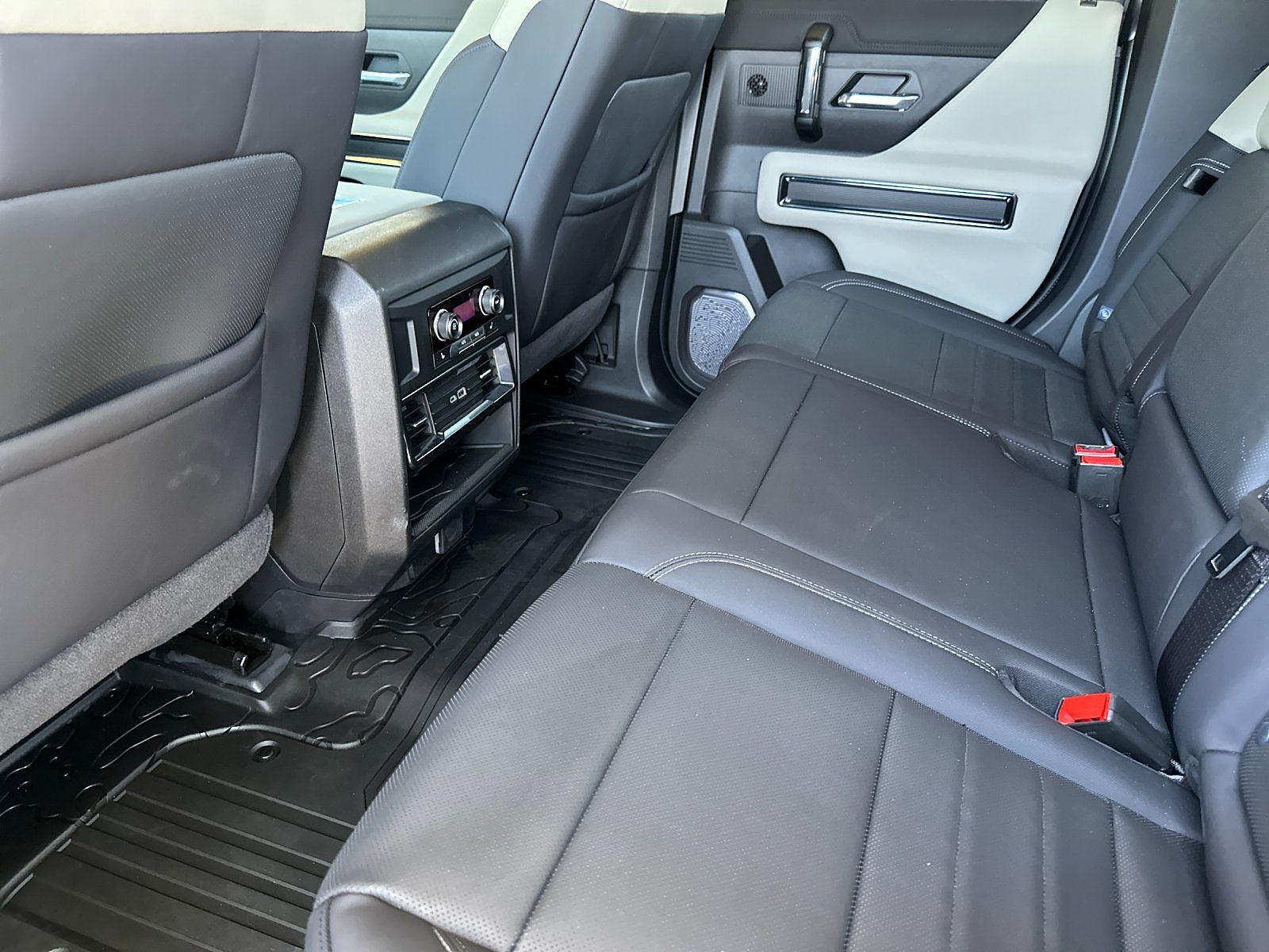 2026 GMC Hummer EV