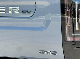 2026 GMC Hummer EV