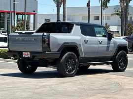 2026 GMC Hummer EV