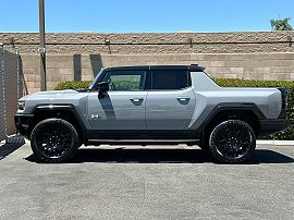 2026 GMC Hummer EV