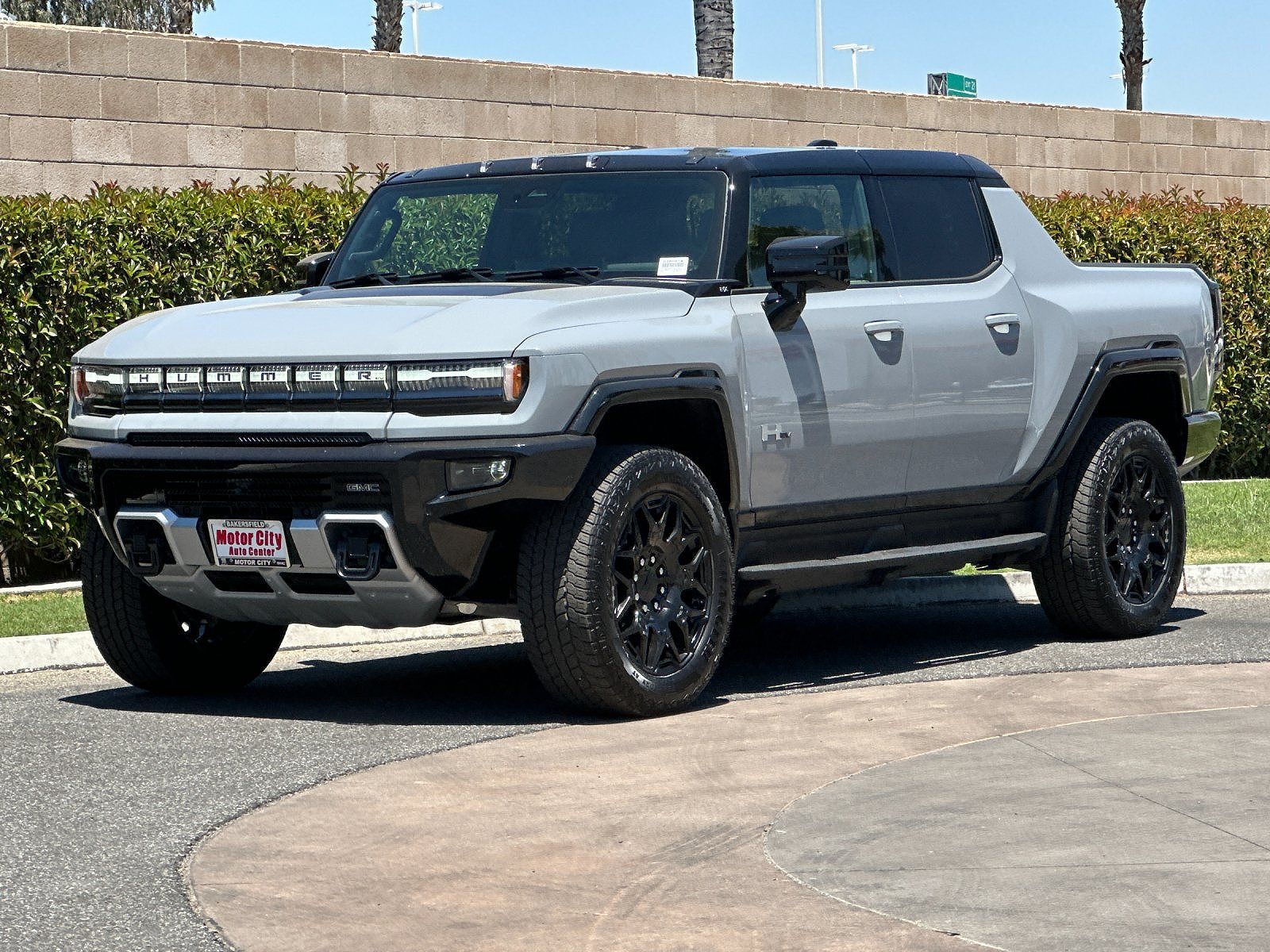 2026 GMC Hummer EV