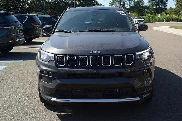 2023 Jeep Compass Limited Edition image 1
