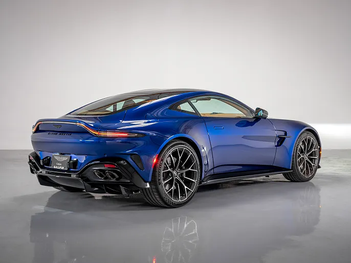 2025 Aston Martin V8 Vantage