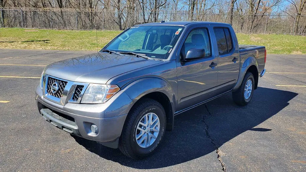2017 Nissan Frontier SV image 4